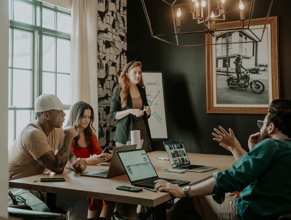 x-agency-team-meeting-digital-marketing